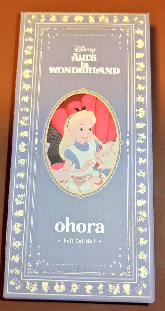 娘のために買いました。
アリスの振袖を着るので👘
可愛いデザインです🥰