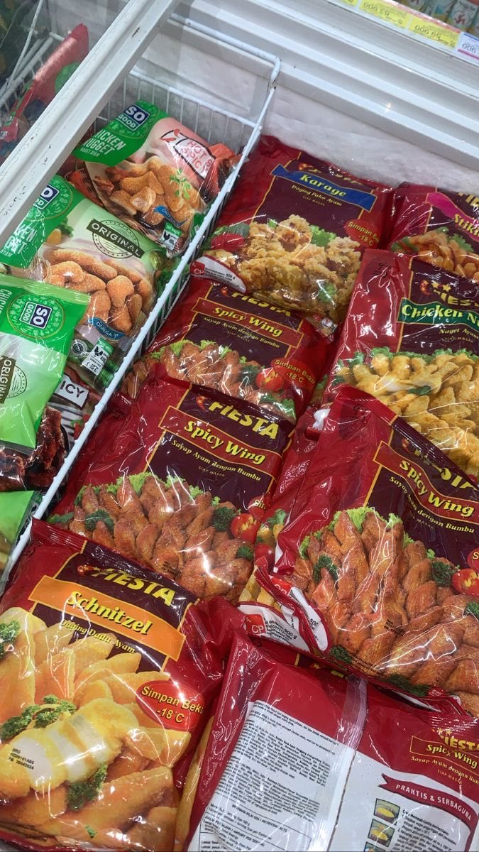 TAHTA TERTINGGI Frozen Food yang jadi penyelamat bu ibu &amp; anak kos 👑‼️

1. Nugget → Champ, Kanzler
2. Sosis → El Promo, Hanzel
3. Bakso → Sumber Selera, Warisan
4. Chicken Wings → So Good
5. Patty Burger → Yona
6. Kentang → Aviko, Fiesta
7. Mix Vegetables → Golden Farm