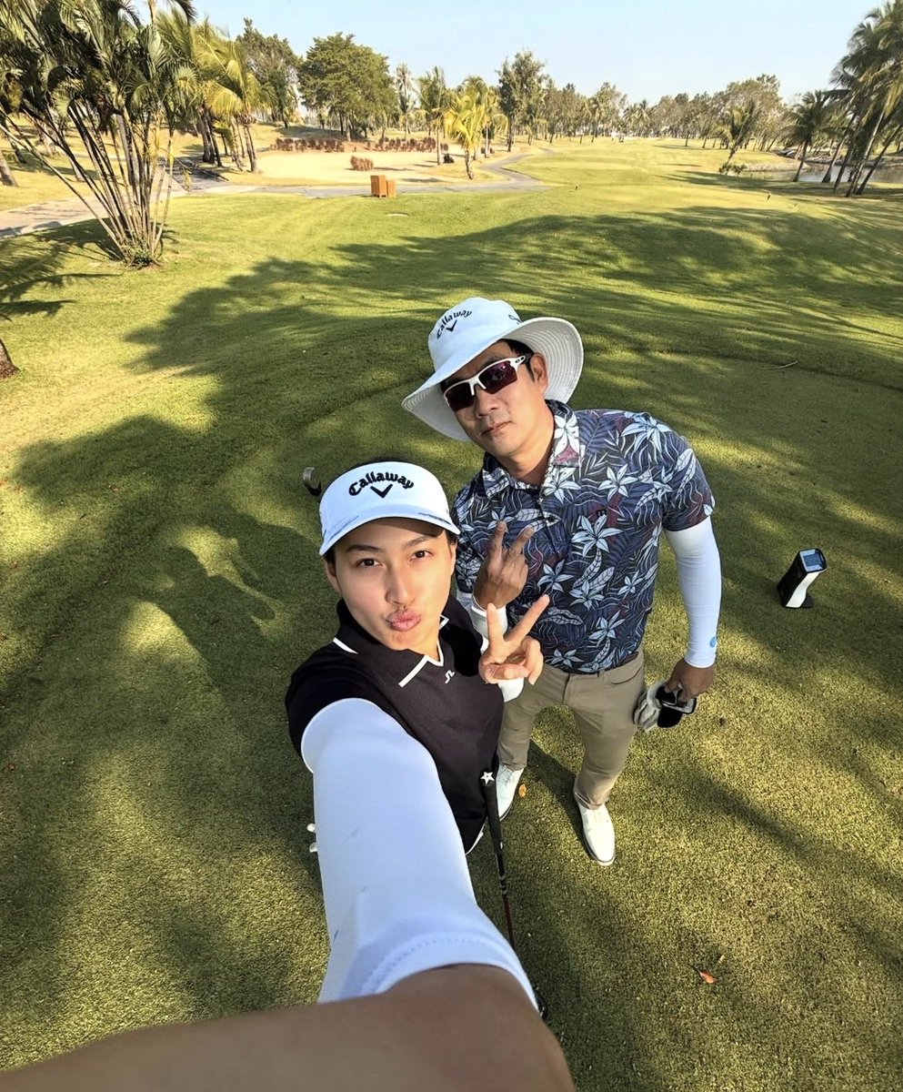 Jennothitikul's tweet photo. Back to the office ⛳️ https://t.co/M2lTUQ8otV