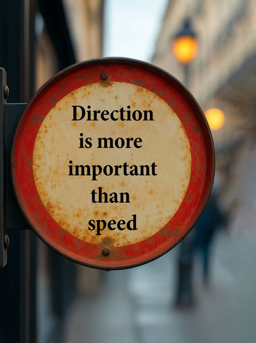 UiSavior's tweet image. Designers 👇