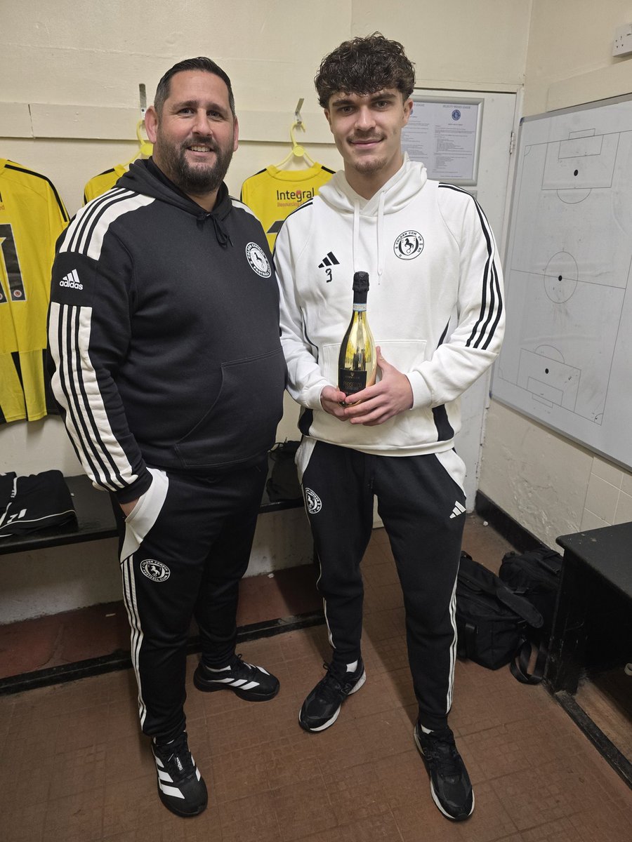 On Thursday in our game v Hamworthy Utd, Ollie Riddell made his 100th 1st team appearance.  

"Ollie has shown that with a bit of belief and confidence he can compete at this level. Ollie has been a regular in the squad and look forward to seeing him in his 200th game"

👏 👏 👏