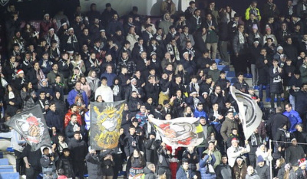 👉 Colabora en el mosaico.
👉 Pásate por el puesto de materia.l
👉 Anima hasta reventar.