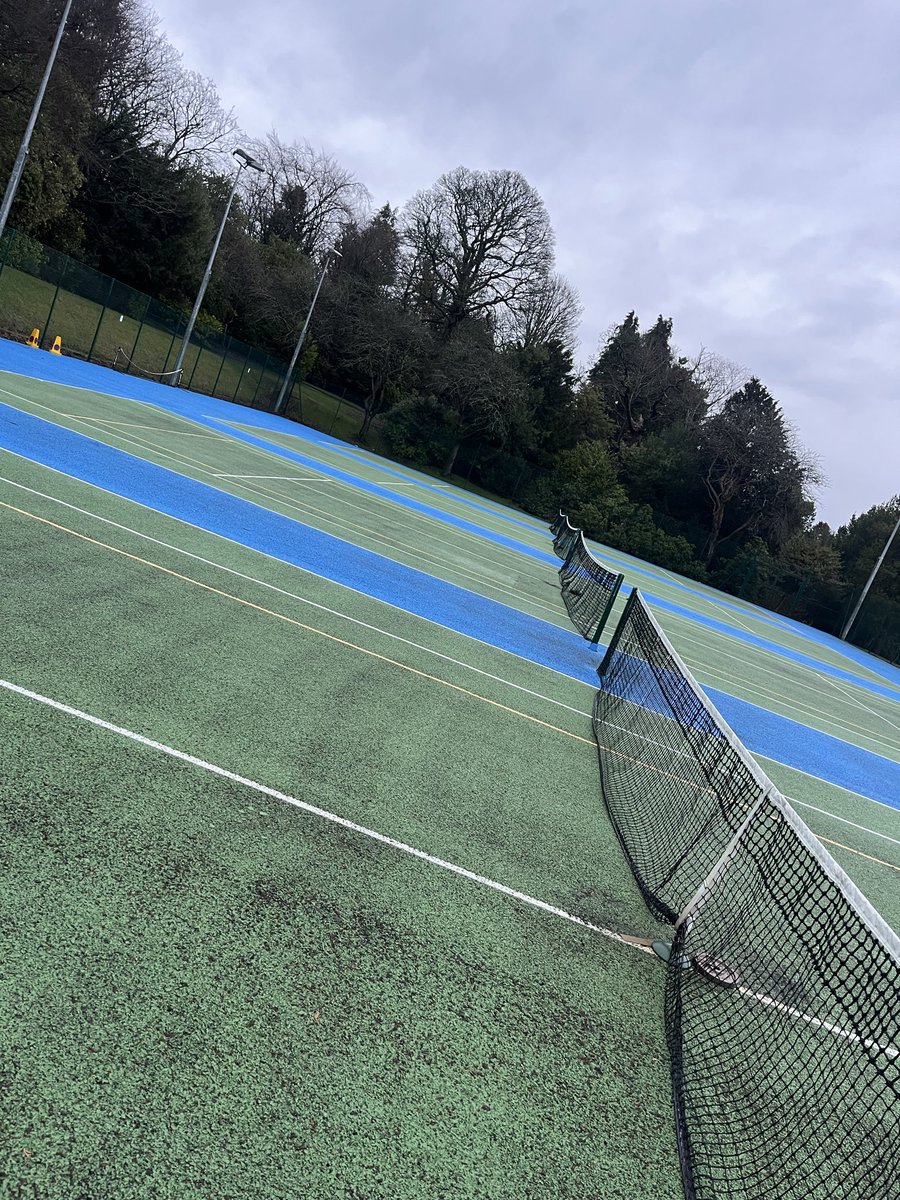 🎾We’re on!! 💪Whose coming to play. I’m at the courts just now and all clear of ice and snow. The grip seems fine. It’s a little chilly, so wrap up warm up. If it gets any worse, the coaches will bring you to the warmth and play table tennis etc.