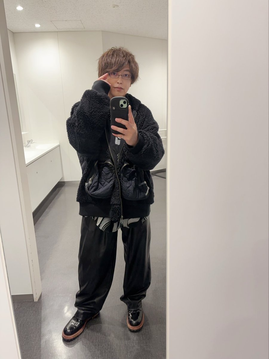 mdrkw_hikaru's tweet image. アークナイツフェス2日目、無事終了しました！
ドクターの皆んな、ちゃんと自分の足腰労わってあげてね(笑)。
あ！レポーターのお2人を信じてメロンパンのようなものとスープを頂きました♪ どちらも想像以上に美味しかったです💕
また来年(＾▽︎＾)ノ
#アークナイツフェス2026