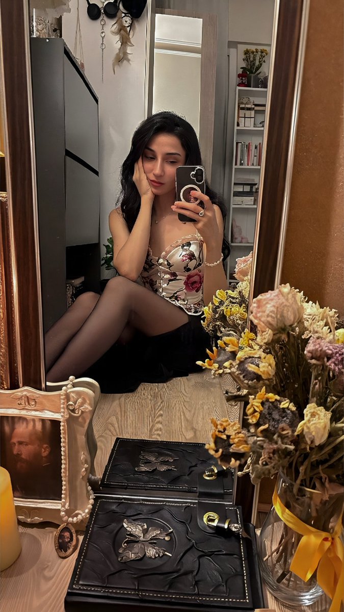 Çiçeklendim ben yine 🪷  #pazar