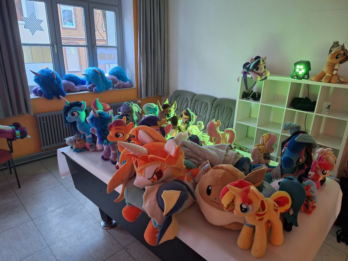 LaserShine tweet media