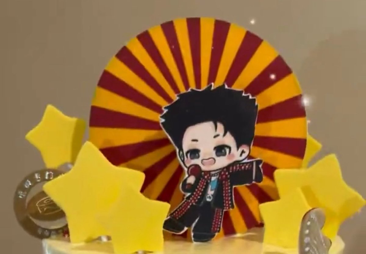 แล้วน้องคนบนสุดคืออู๋งานซีเกมส์ที่ราชมังอะ น่ารักเปล่งประกายมาก เหมือนอู๋เลย, 🤍✨

DAOU NANNING 2026
#DAOUFMinNANNING
#ต้าห์อู๋ #DAOU #oueiija <a href="/oueiija/">ไดโนเสาร์ย้าก🦖</a>