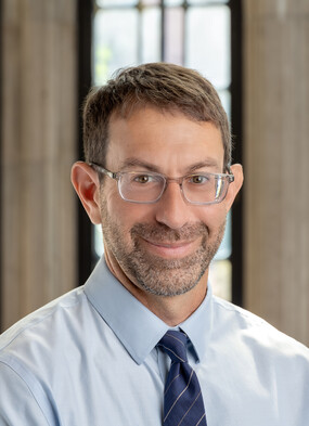 Publicamos la entrevista de <a href="/sebasguidi/">Sebastián Guidi</a> a Samuel Moyn, historiador, jurista y profesor de Yale, sobre continuidades y singularidades en la intervención militar en Venezuela, y sobre el futuro de una política exterior desanclada de narrativas morales.

🔗 lacritica.ar/post/samuel-mo…