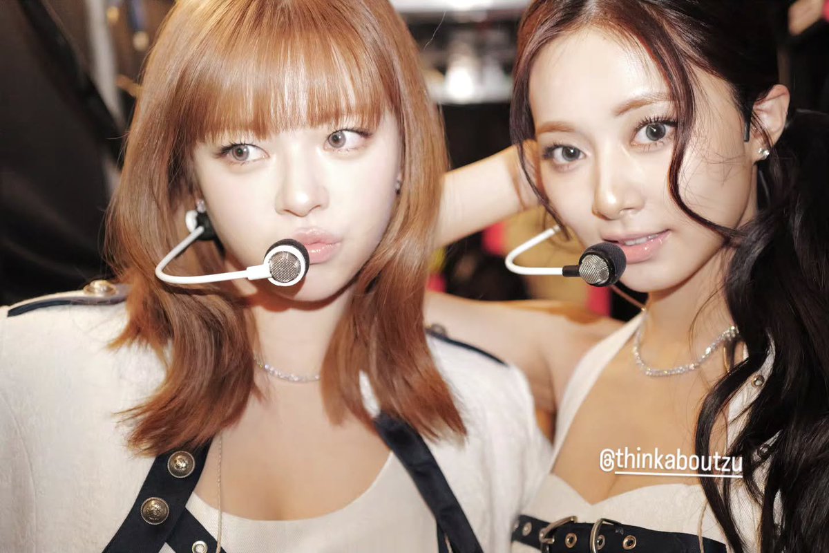 JEONGYEON AND TZUYU OMG