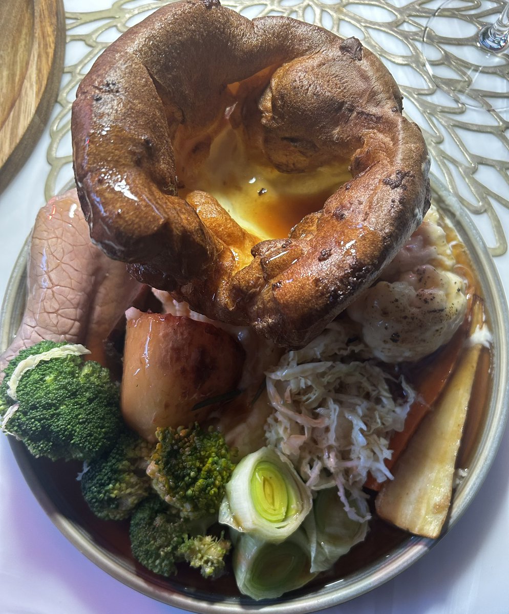 S A M M Y Woodhouse tweet media