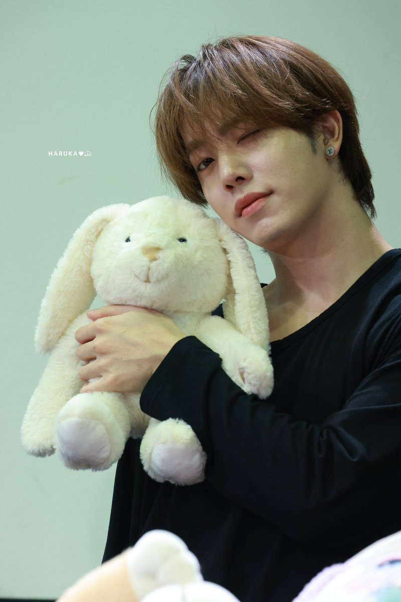 8686　　n.SSign カズタ n.SSign｜n.SSign JAPAN OFFICIAL FANCLUB「COSMO JAPAN」