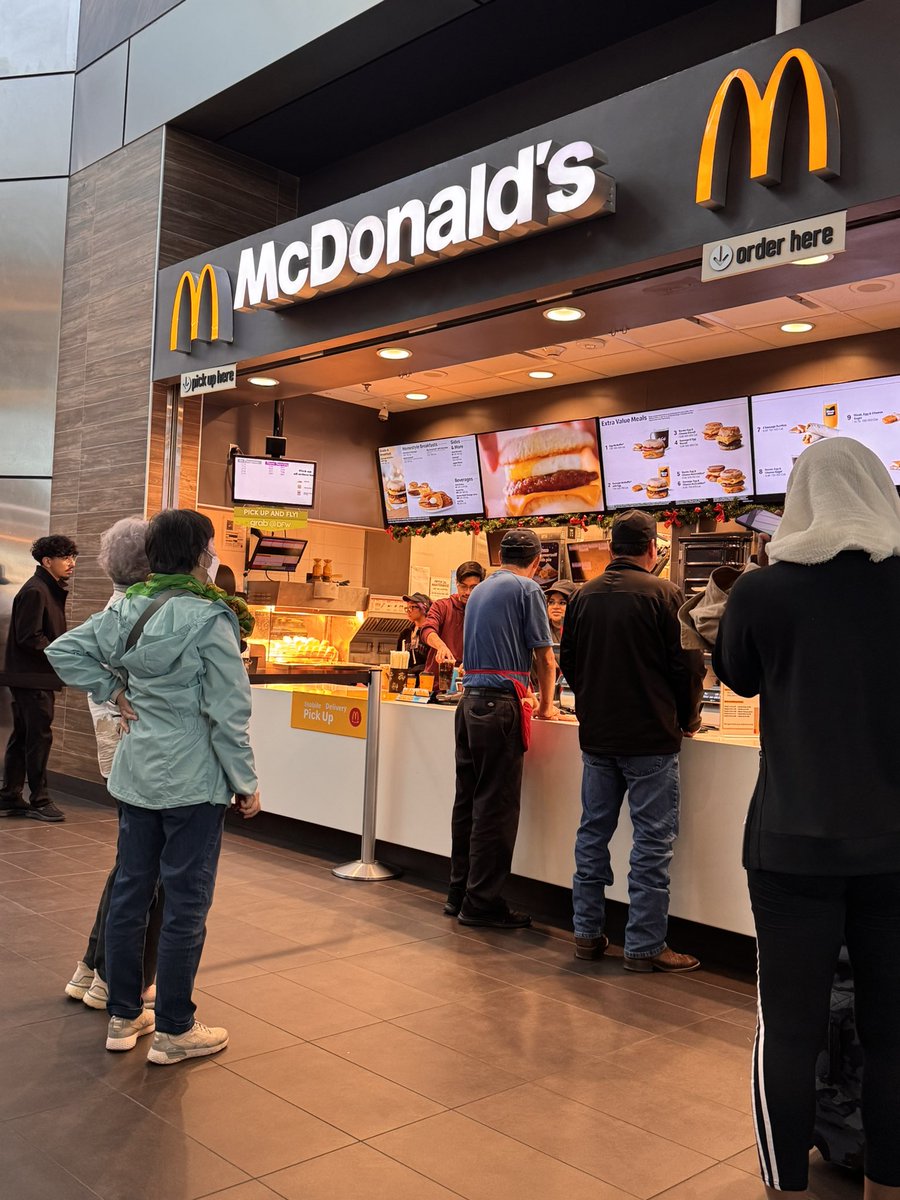 FatDag 🇺🇸 tweet media