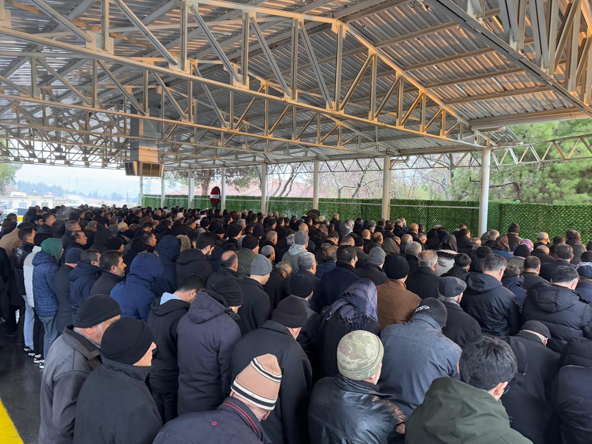 📍 ŞEHİTKAMİL

Kıymetli Halam Zübeyde Çelikbaş’ın cenaze namazını kılarak son yolculuğuna uğurladık.
Rabbim mekânını cennet eylesin.

Ailemizin başı sağ olsun.