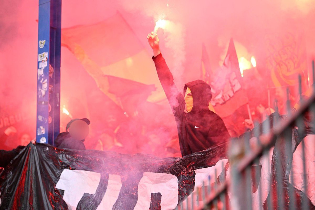 mentalite_lens's tweet photo. FC Sochaux - RC Lens. 11/01/2026.
#FCSRCL
#RCLens https://t.co/edkNjWvfRk
