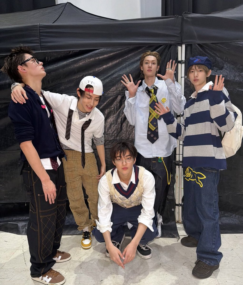 shiloh ⟡ semi ia tweet media