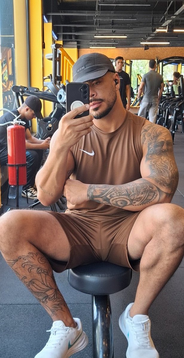 BrunnoAllves1's tweet image. Boa Treinar, ficar suadao como o Boy Pediu...🤤🥵😈