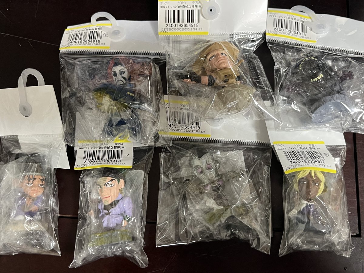 昨日の収穫品！！！ジョジョキャラヒーローズ内袋未開封沢山摘みました