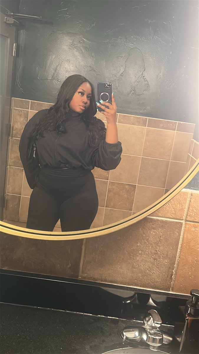 Stephrushell's tweet image. 