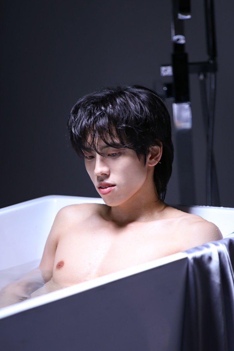 그니까 이게 다 비하인드라는게
믿기지가 않았던 것 같아