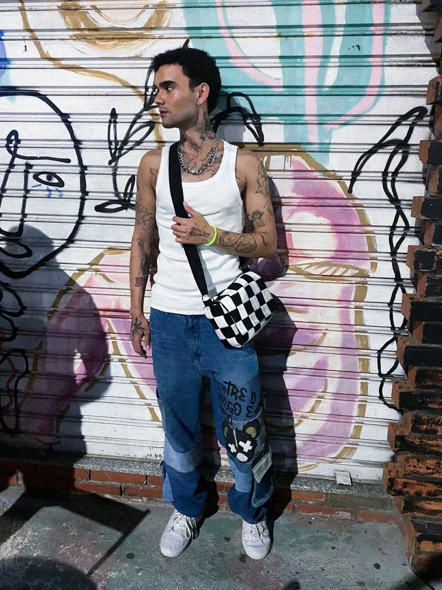 artlogando's tweet image. Gostei do look de ontem