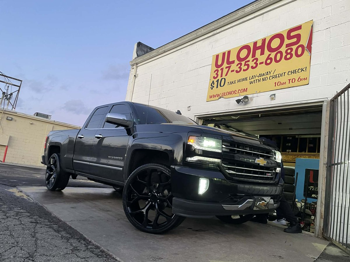 Ulohos.com tweet media