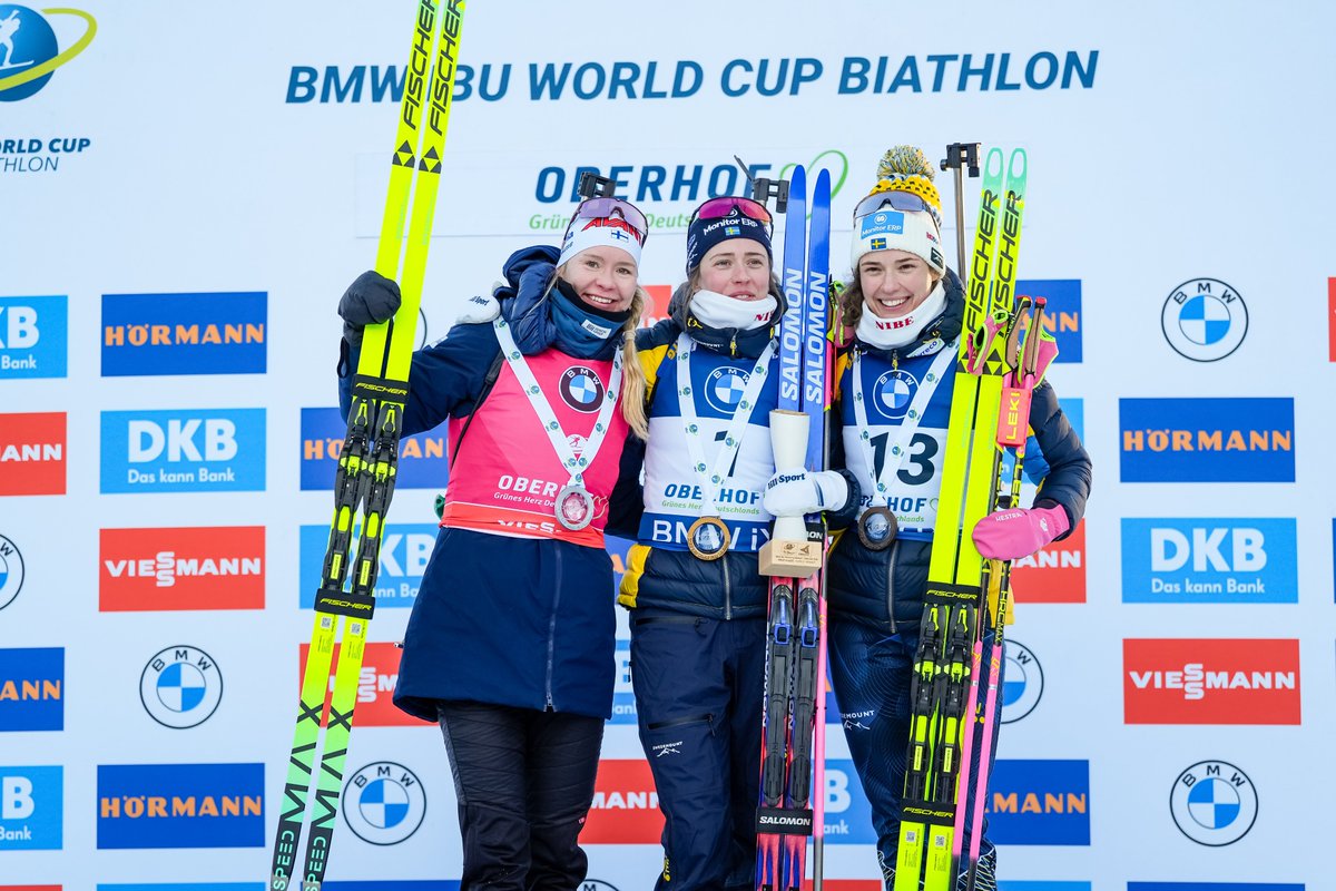 Sports_Infos_'s tweet image. Elvira Oeberg élue grande dame de la semaine
🇸🇪🇫🇮🇸🇪
Biathlon - Intouchable, comme sur le sprint, la Suédoise s'offre haut la main la très difficile poursuite d'Oberhof. Belle course pour Simon et Braisaz Bouchet.
➡️➡️
tinyurl.com/45ktynsd