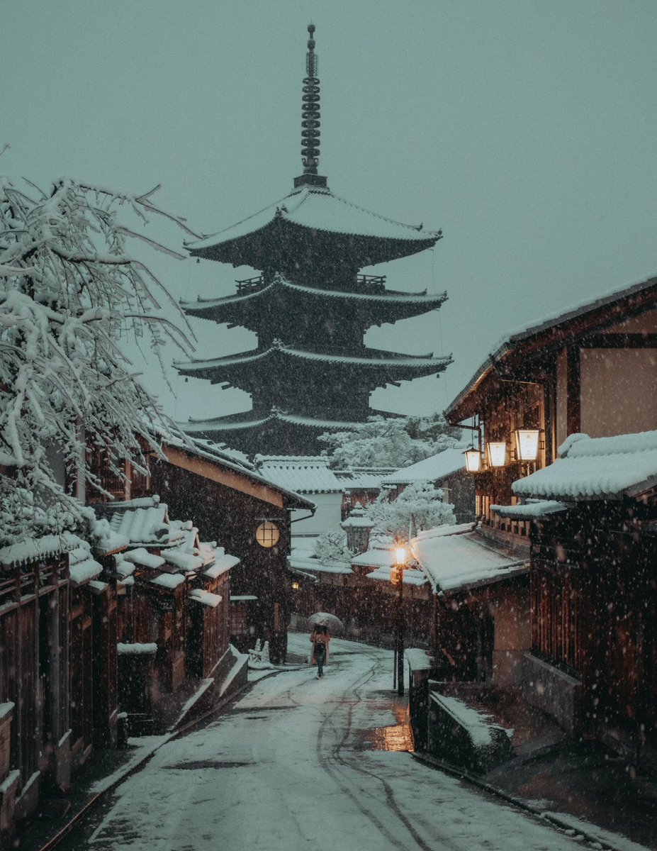 riki_shinagawa's tweet image. Alone in snowy Kyoto