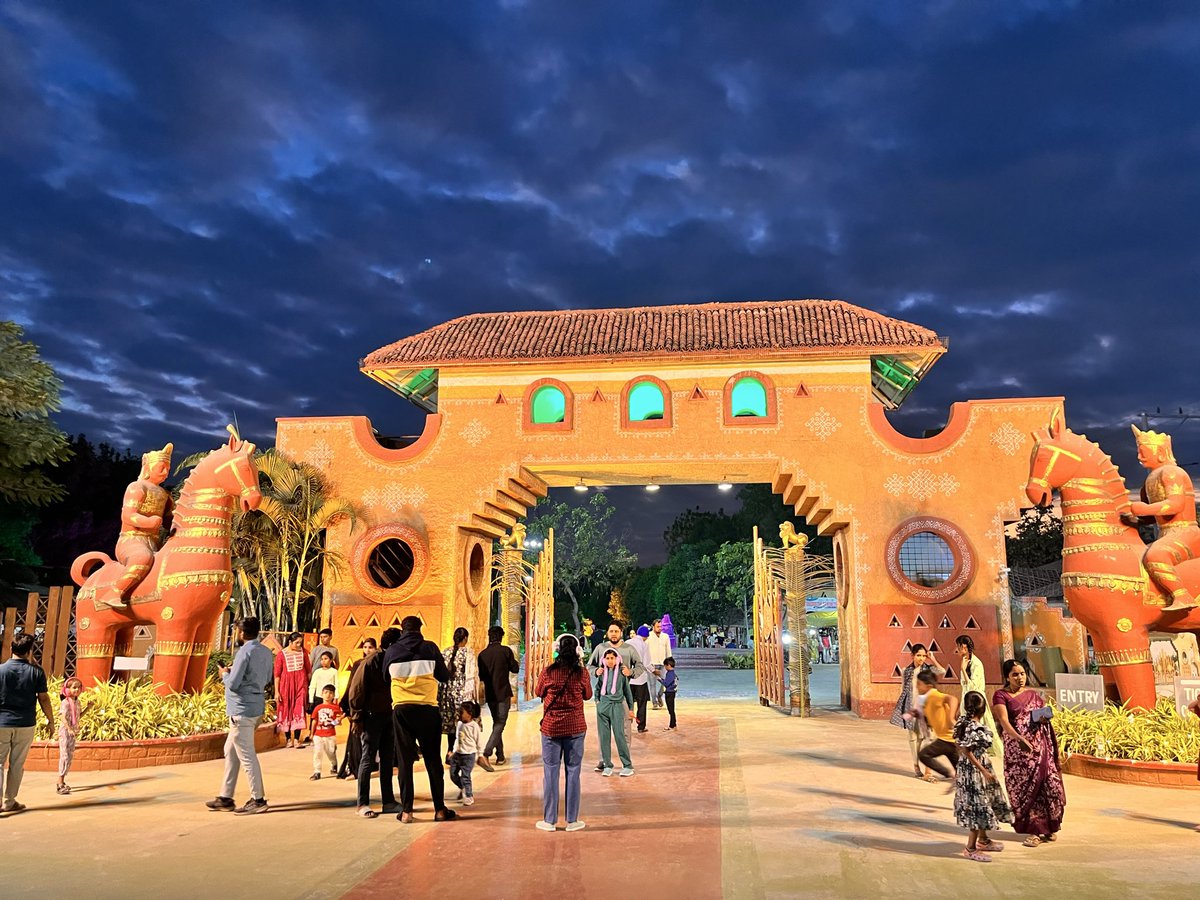 maradana_naidu's tweet image. #Shilparamam
#Hyderabad