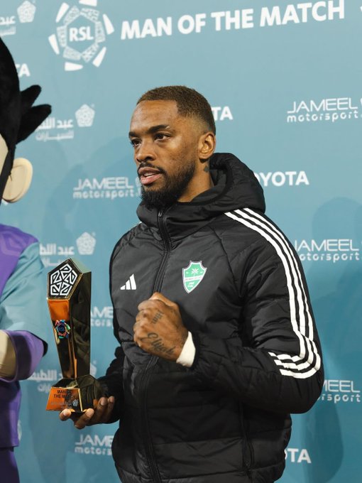 🚨🗣️ ايفان توني عبر "IG" :

نحن دائمًا، ليس هم.
إلى الأعلى دائمًا، لا إلى الأسفل💚