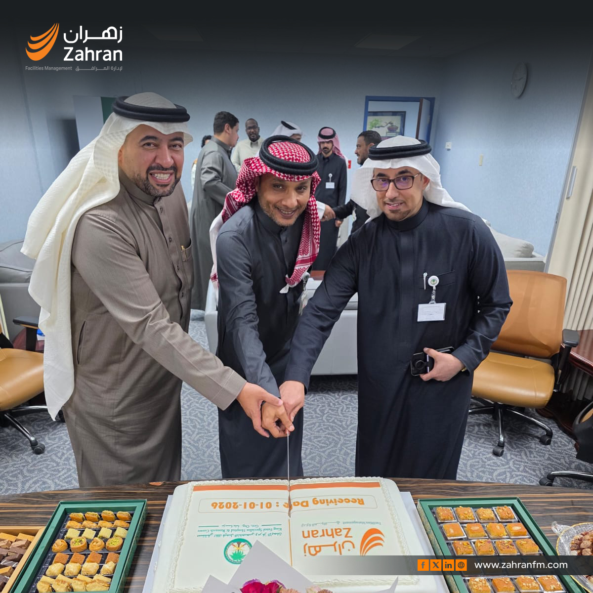 ZahranFMKSA's tweet photo. We are proud to mark the official site handover at King Faisal Specialist Hospital &amp; Research Centre, as part of the Environmental Services Contract, covering cleaning, pest control, and waste management.

#ZahranFM #ProjectKickoff #EnvironmentalServices
#Healthcare #Vision2030 https://t.co/tUbsTBdb0u