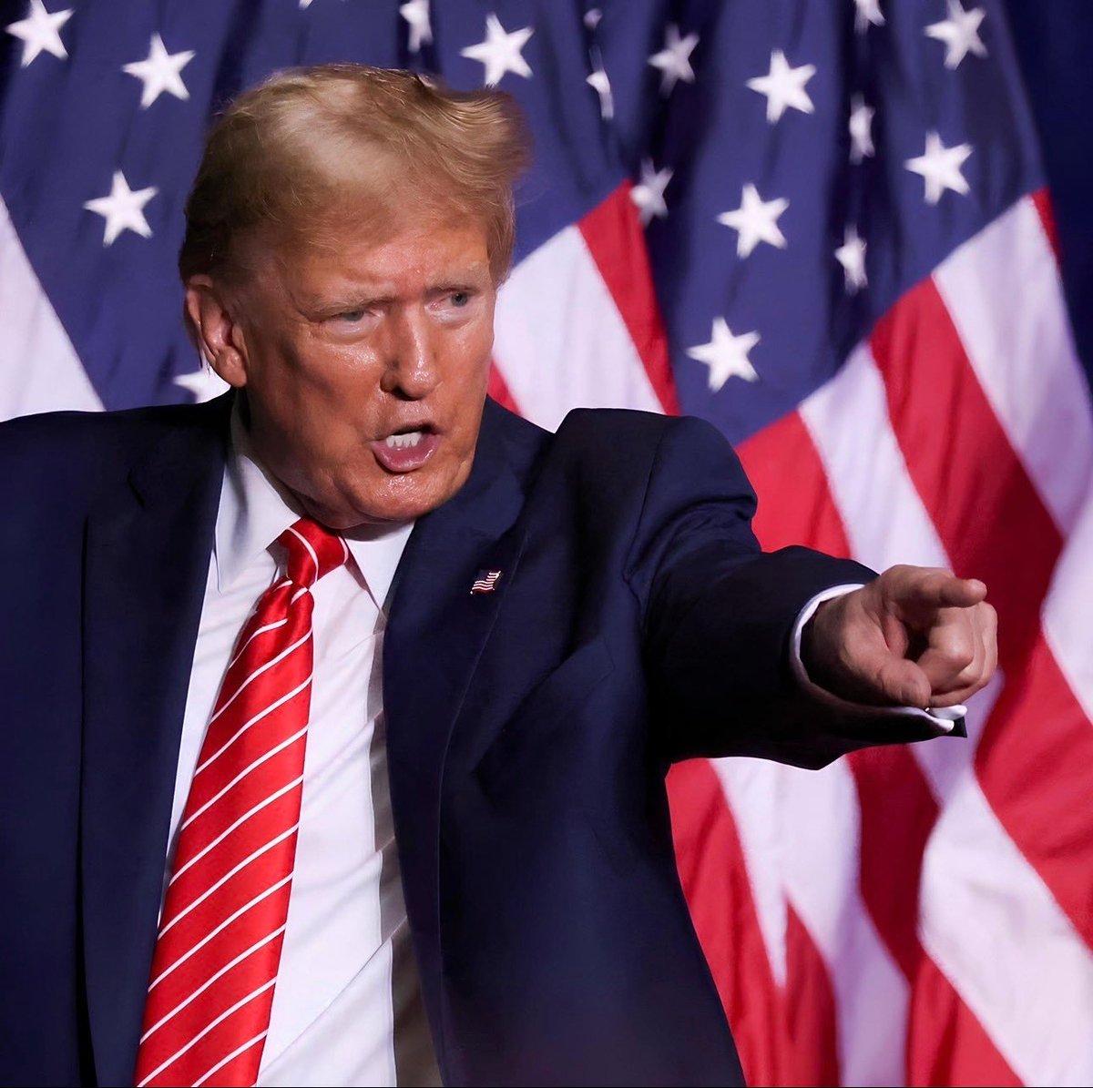 DrChengdiaoFan's tweet photo. 🚨 CONFIRMED : TRUMP announced his coin!

I want to congratulate everyone who was on my call - $USA is official now!

🌎 Official Presale: https://t.co/fLYrrmr25z
📯Telegram: https://t.co/gksG1RgaPs

Until today, the presale was all speculation, but now everything the insiders said and all the research finally makes sense!

It’s expected to do at least a 300x from $USA launch