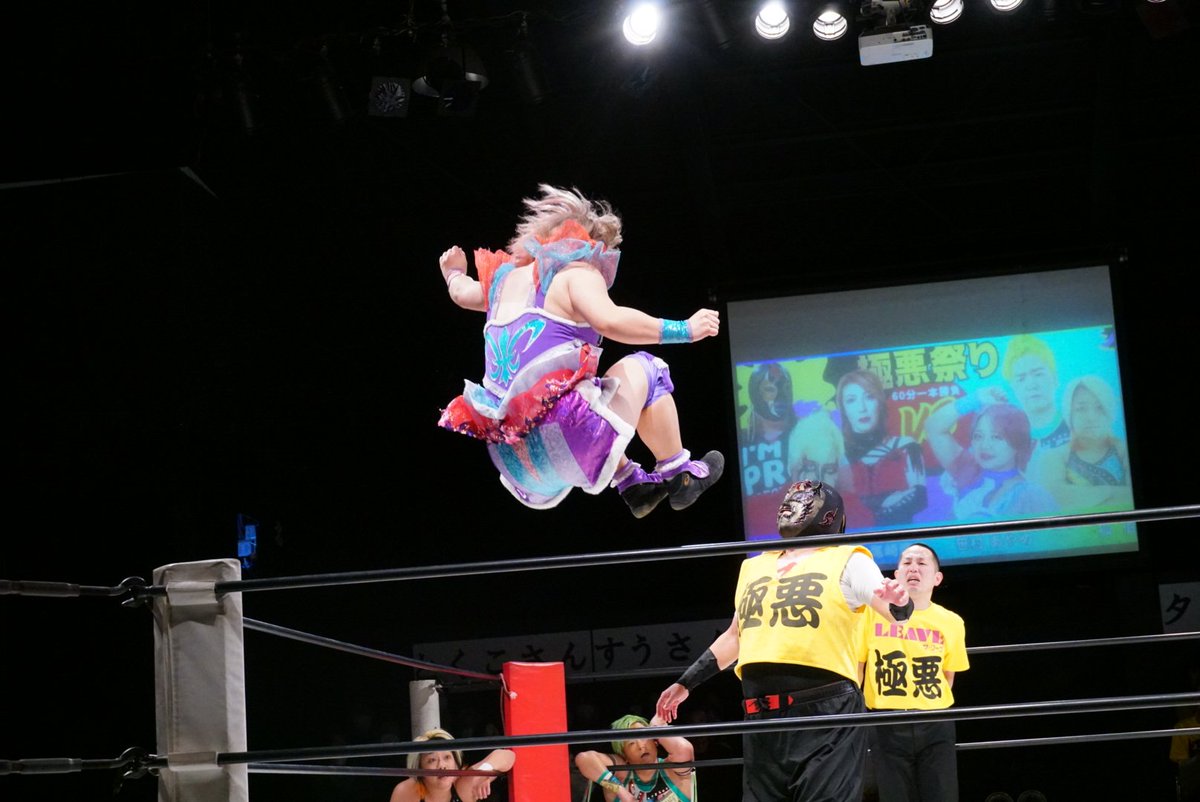 2AW 笹村あやめ選手 リング内外でZAP選手と丁々発止のやり合い