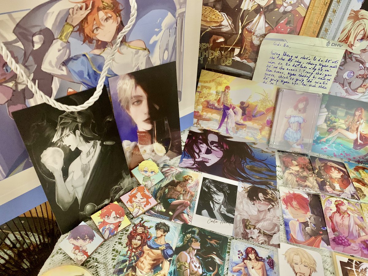 I finally received gifts from our country offline event. It’s really a big box 😭

A huge thank you to the host for making this offline so much fun and love to all guests, participants 💖