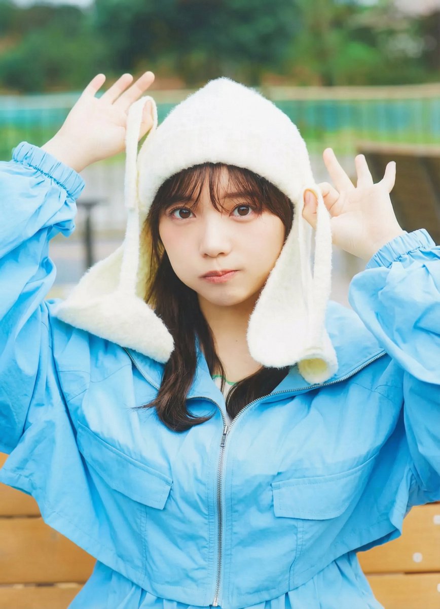 与田祐希　ポスター