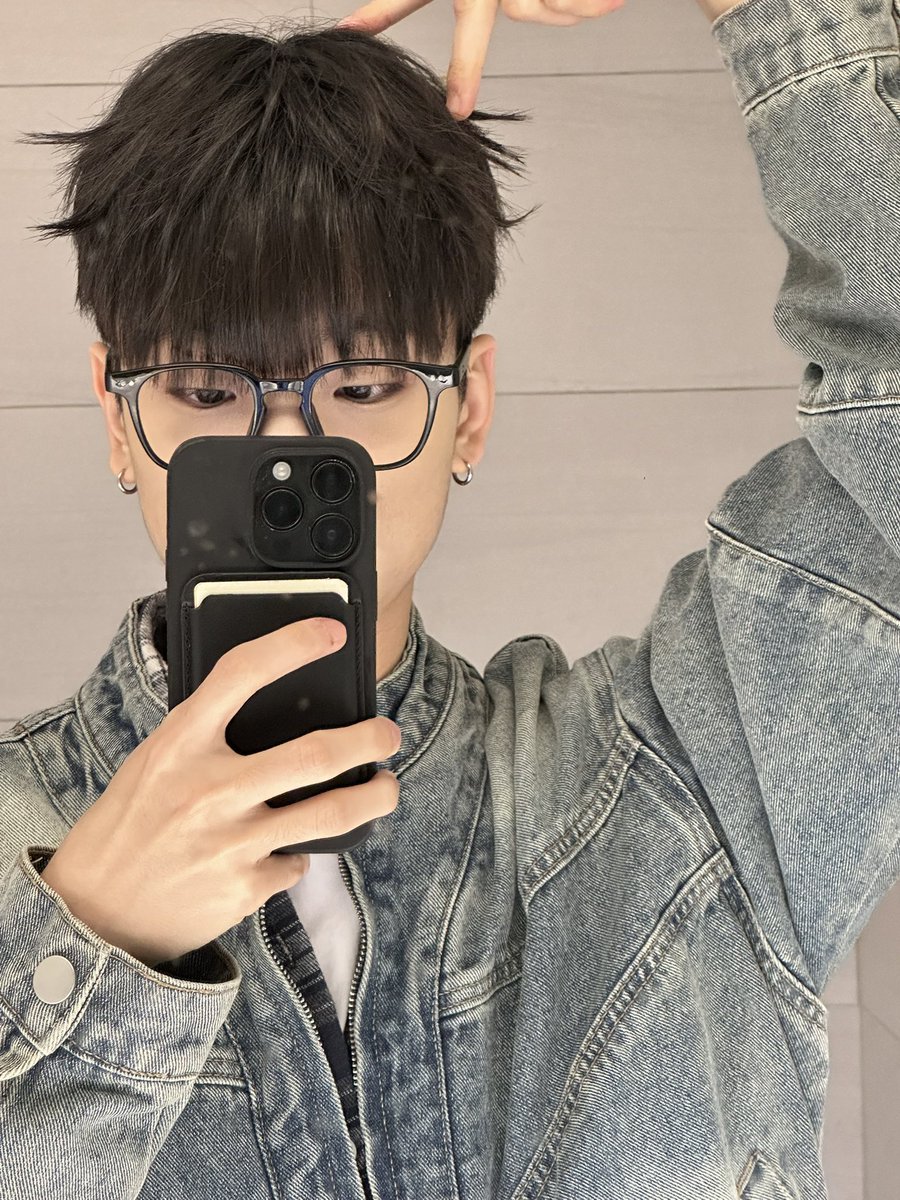 d168050's tweet photo. #게이 #게친소 #ㄱㅊㅅ https://t.co/pARlIsqT23