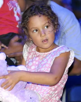 throwindown's tweet photo. @BigBadOkamii @JillRobiFangirl @SomaKazima2 she literally looks like a regular white child https://t.co/Uq4Dzg6Dci