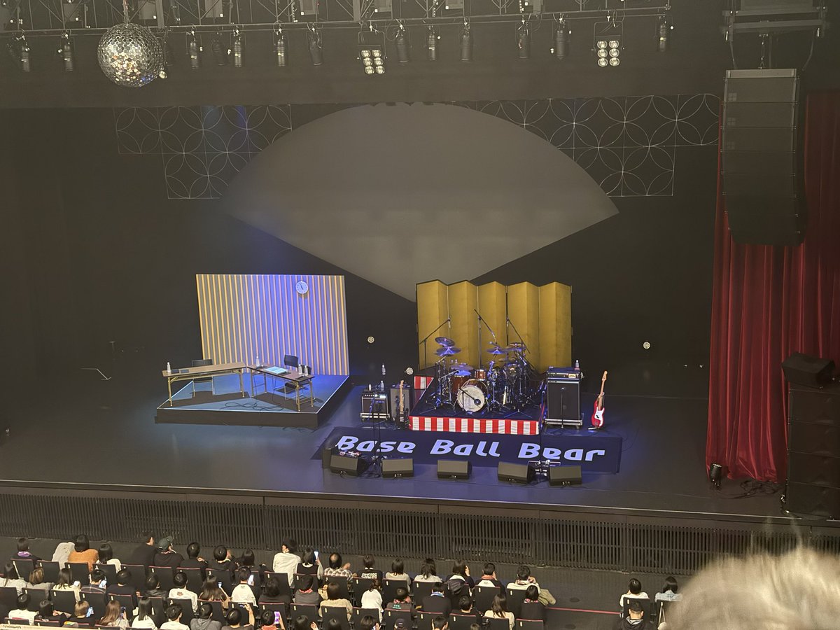 daisu's tweet image. Base Ball Bear 新春ベースボールベアーちゃん祭り2026
今回も遠山大輔を迎えて、3年連続4回目の開催の #ベボちゃん祭
ぶっとんだコスプレ&amp;amp;レア曲&amp;amp;MCで、今年も良かった。
また来年もよろしく