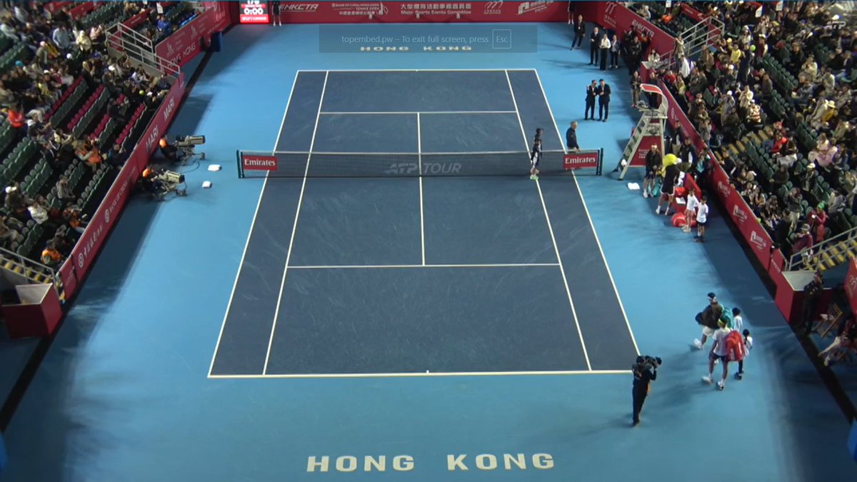 JamFer2000's tweet image. championship at center court and this again 🙄