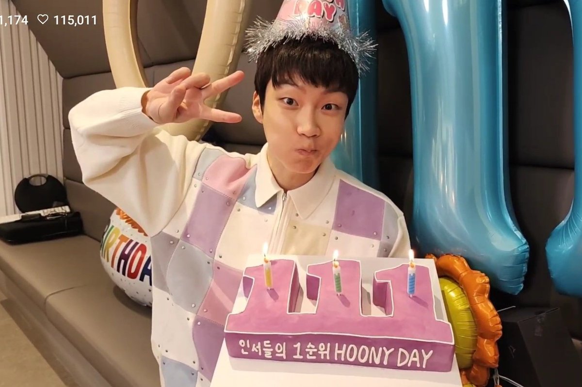 nobu__89KSY's tweet image. おめでとうフニ☺️🎉💙
#ThisBirthdayThatSeunghoon 
#이승훈_존재가_선물훈