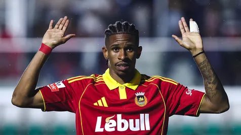 Rio Ave e Benfica num impasse por André Luiz.

A diferença entre dinheiro todo e objetivos separa os dois clubes.

Neste momento, outros clubes estão atentos e podem tentar “roubar” o atleta.

É falsa a informação do pedido de 20M do jornal “O Jogo”.

Preço exigido, 15M€