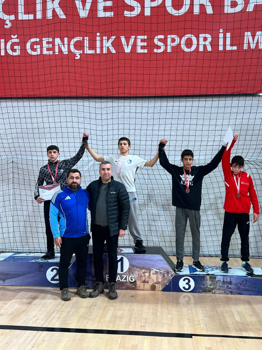 🏆Hedef Türkiye Şampiyonluğu 

📆 8–11 Ocak 2026 
📍Elazığ 

💫Okul Sporları Gençler B Serbest ve Grekoromen Güreş Grup Müsabakalarında öğrencilerimiz büyük bir başarıya imza attı!

🇹🇷 Serbest Stil (16 ilden 137 sporcu):  
🥈 45 kg - Birhat ONAY  
(Yüksekova Mehmet Akif Ersoy
