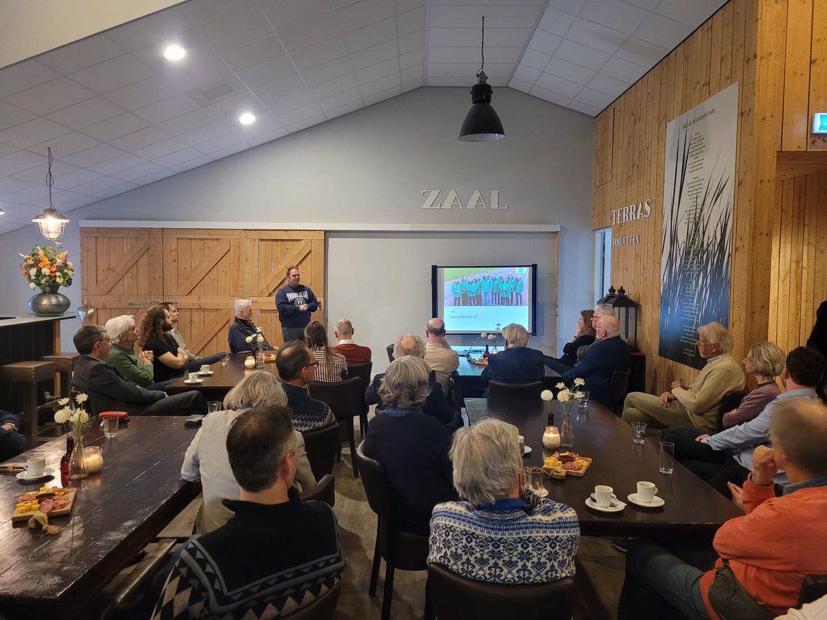 Nieuwjaarsborrel van CDA bij Boerderij Het Lansingerland. Sterke visie van onze lijsttrekker <a href="/jwvdenb/">Jan-Willem van den Beukel</a> en presentaties van onze top 10.
In gesprek over waarden, 2026–'30, dorpse kracht, gemeenschappen en rentmeesterschap.
Niet het eigen belang, maar het gezamenlijke belang voorop