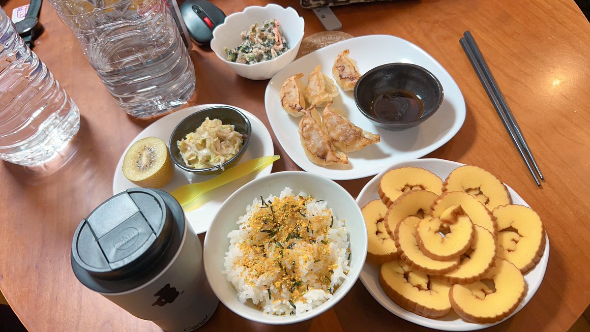 遅夜ごはん 定食風に🍚🍚🍚🥢 #夜ごはん #定食 #お肉と野菜 #おうちごはんikumiy