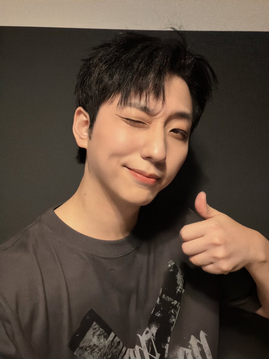 XH_official's tweet image. 마따네 오사카!!

#건일 #Gunil
#XdinaryHeroes