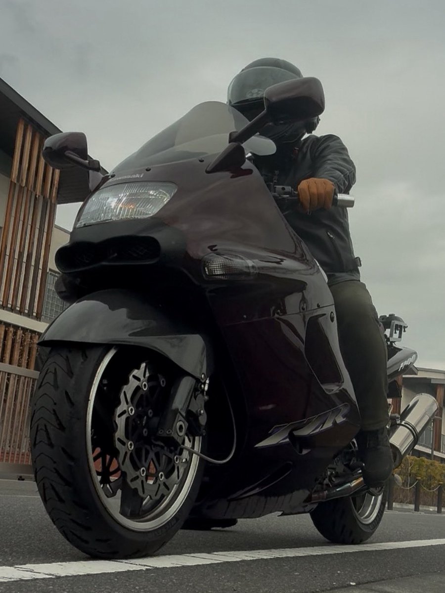 ZZR1100#良き#絶好調#下から 今年初乗り☺️ 下からも素敵なZ様✨愛馬
