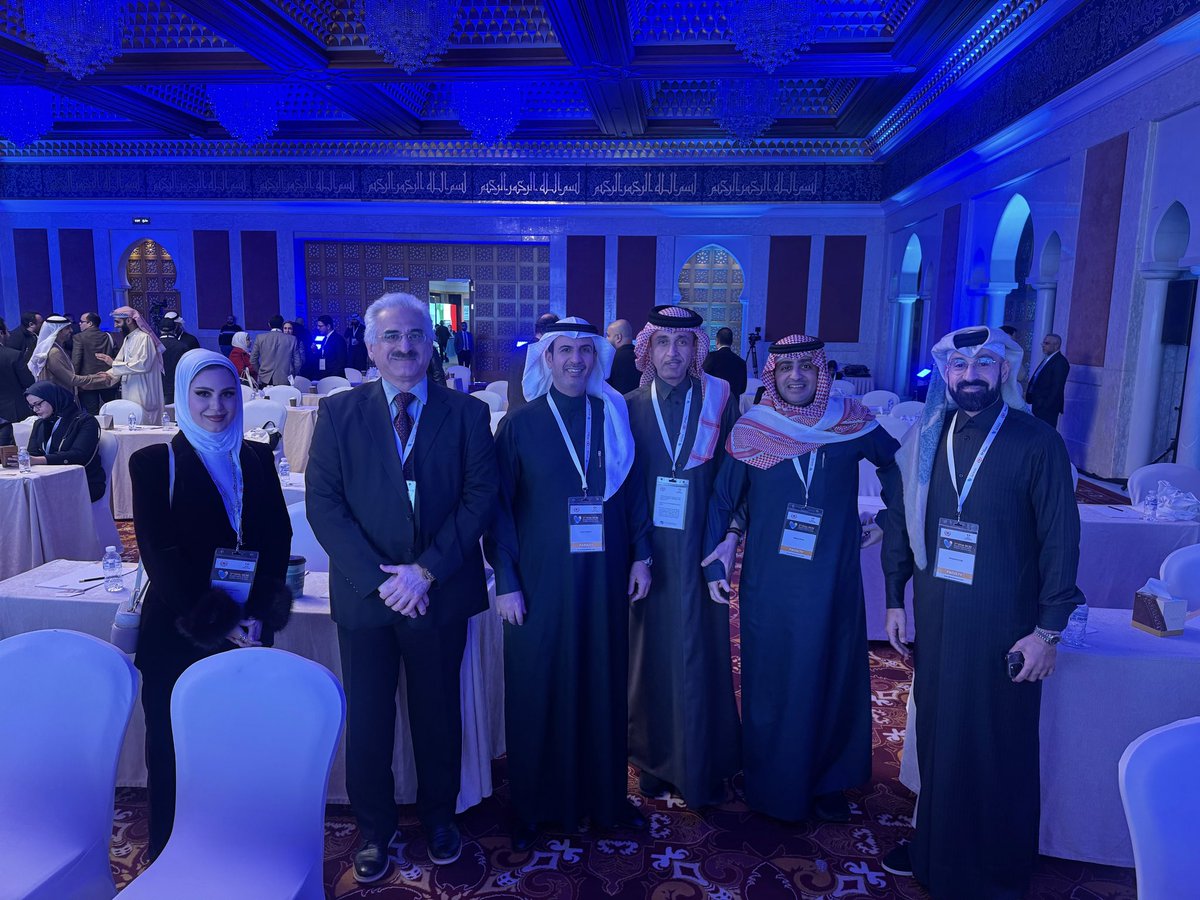 Shirefa_Alkanderii tweet media