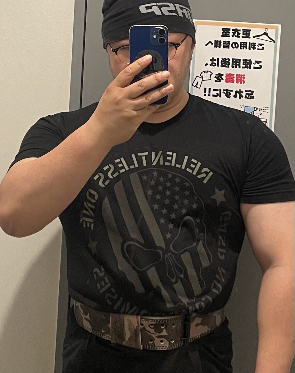 今日届いたばかりのウェアでトレーニング

GASPはこれが好き↓

No Compromise
→一切妥協しない

RELENTLESS ONE
→ 今この瞬間も止まらず続けている。派手さではなく、継続の狂気 

声高に語らない
でも、今日もジムにいる

#筋トレ好きな人と繋がりたい
#workout
<a href="/ITARU_NAITO/">内藤　格</a>