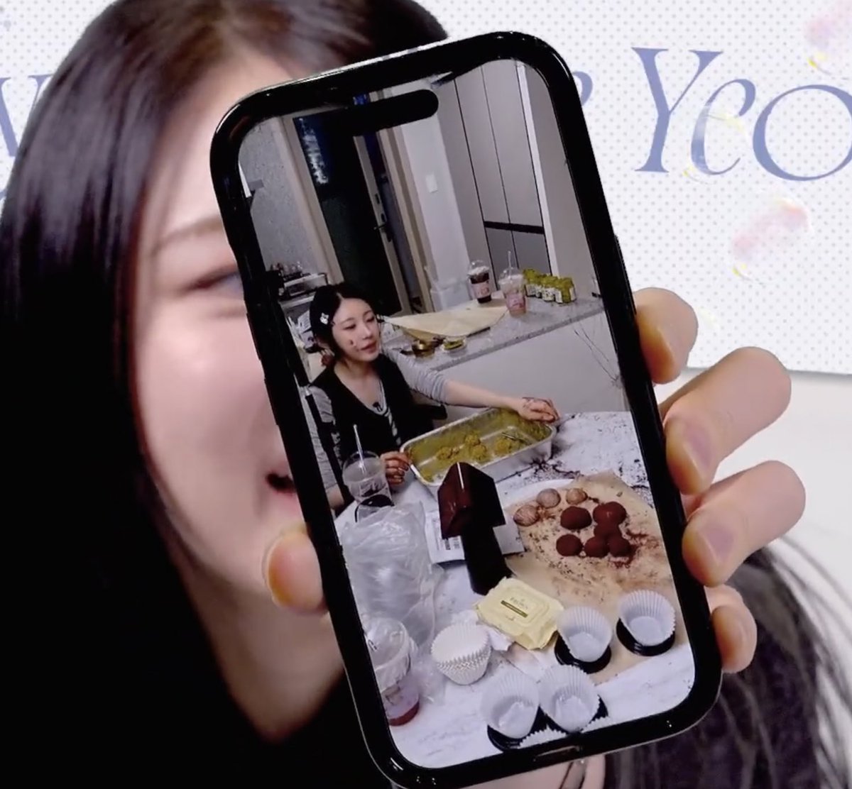 gitging0111's tweet image. 자기 생일에 팬들 주려고 두쫀쿠 만드는 사람 누군데🥹