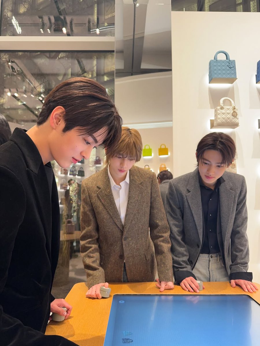 zhaoyufancokr's tweet image. [260111] #JUHOON #SEONGHYEON and #KEONHO Instagram Update

🕶️🕶️🕶️🕶️

#CORTIS #코르티스