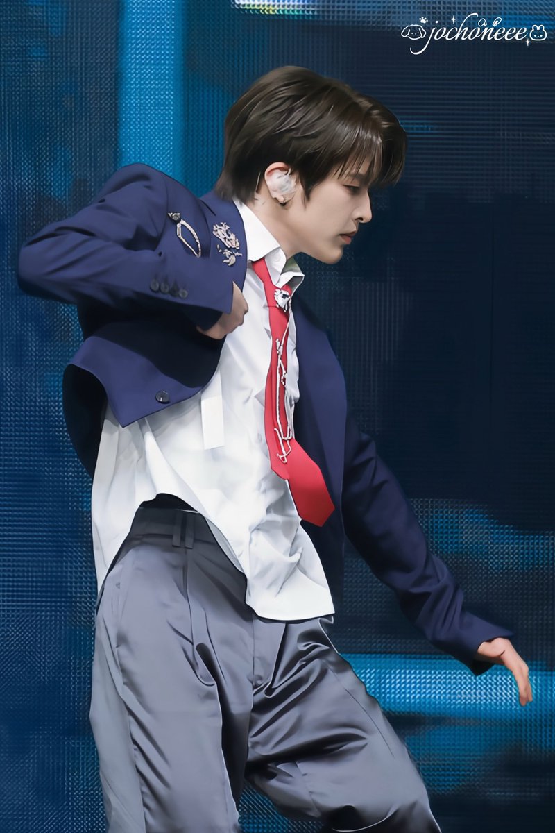 J.ochoneee tweet media